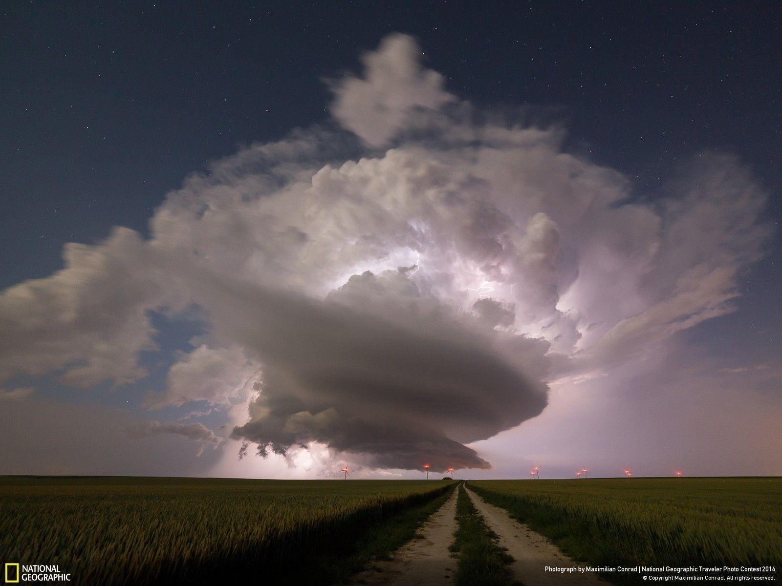 supercell wallpaper national geographic